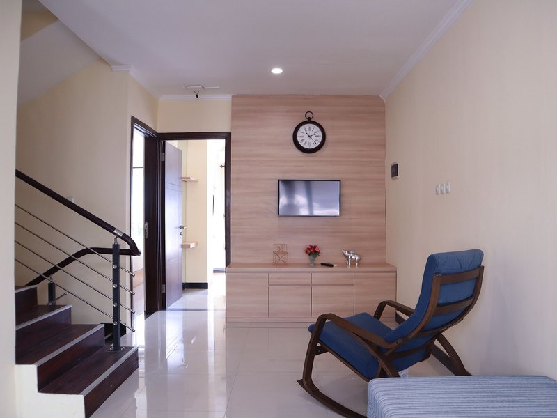Sunrise Aventus 10