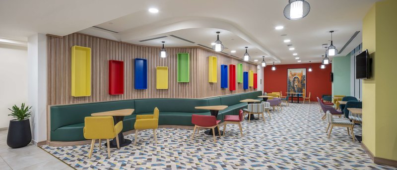 Hampton by Hilton Doha Old Town 18