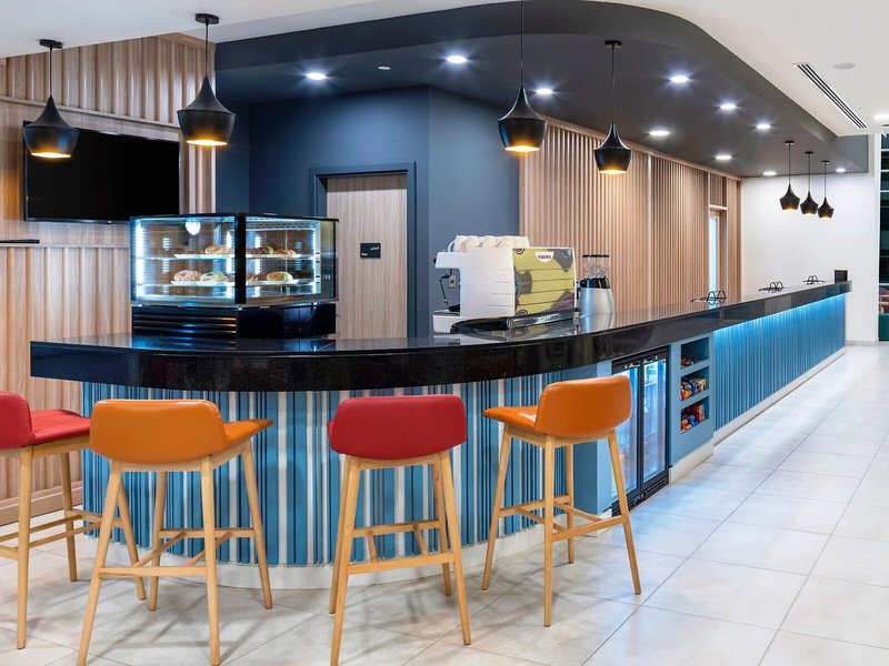 Hampton by Hilton Doha Old Town 11