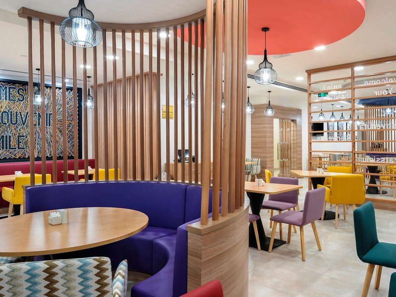 Hampton by Hilton Doha Old Town 13