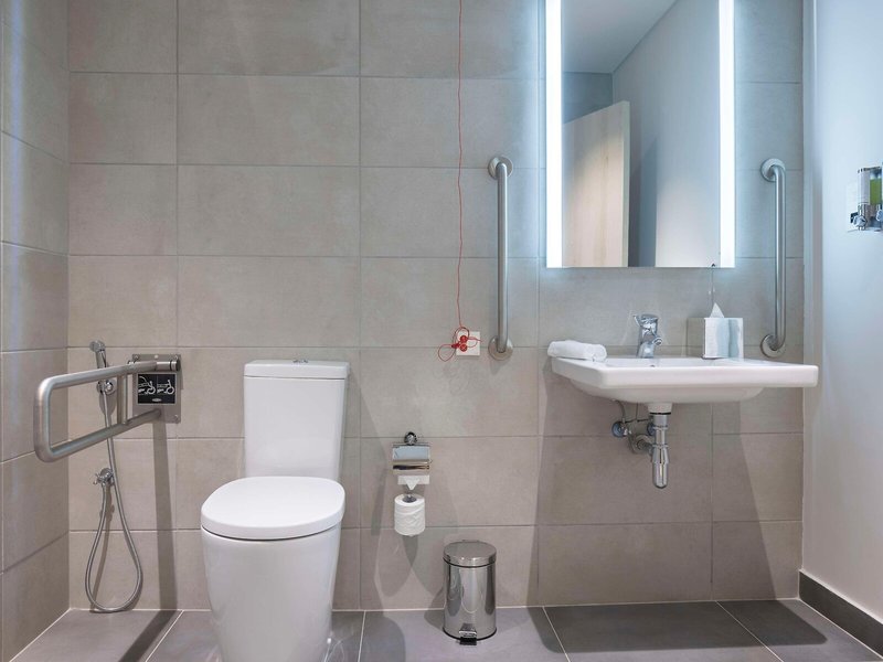 Hampton by Hilton Doha Old Town 33