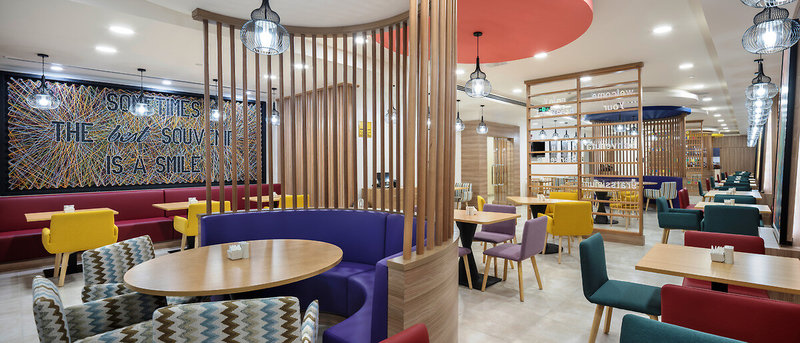 Hampton by Hilton Doha Old Town 8