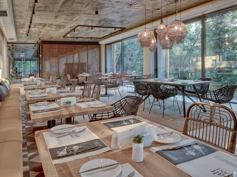 Umani Hotel & Beach 21