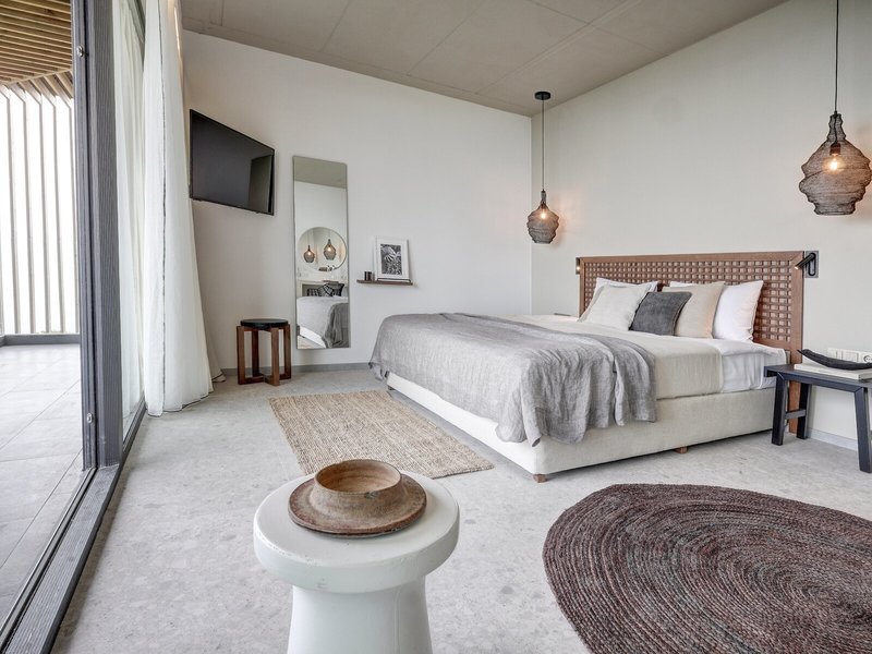 Umani Hotel & Beach 48