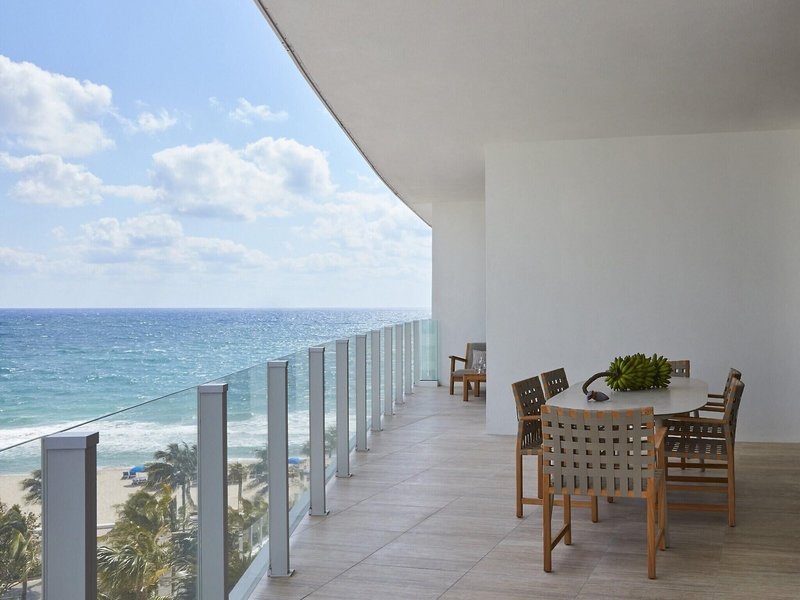 Four Seasons Hotel and Residences Fort Lauderdale 3