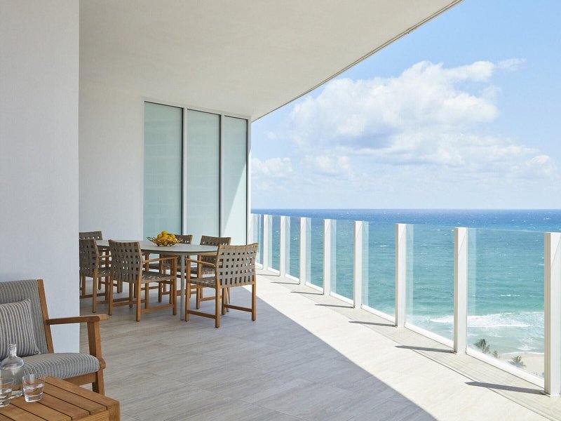 Four Seasons Hotel and Residences Fort Lauderdale 4