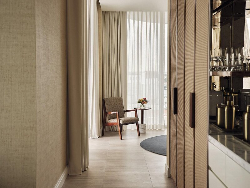 Four Seasons Hotel and Residences Fort Lauderdale 14