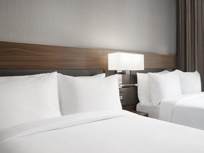 AC Hotel Clearwater Beach 28