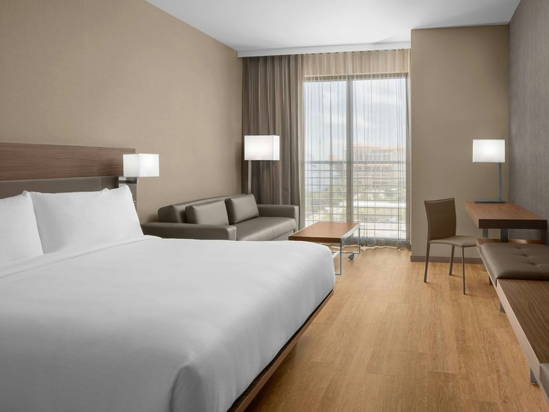 AC Hotel Clearwater Beach 34