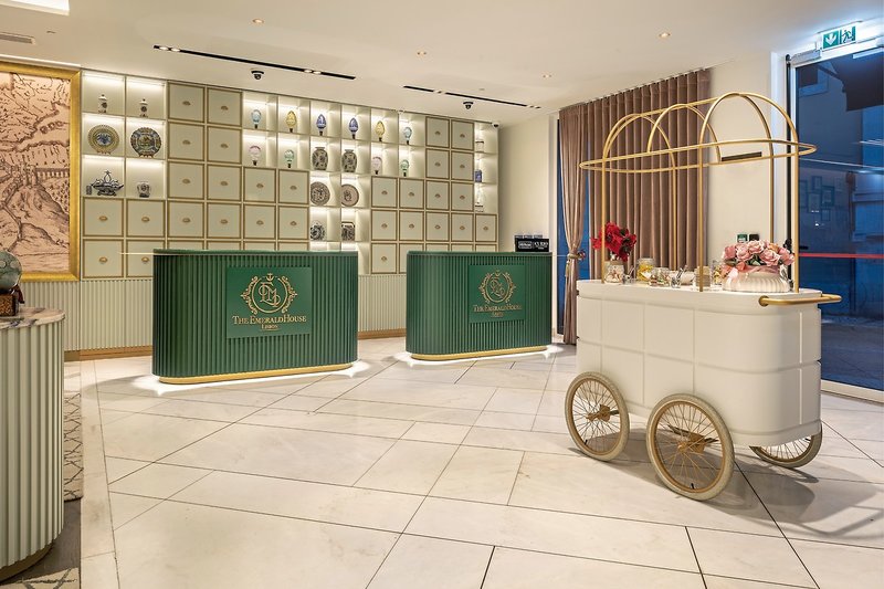 The Emerald House Lisbon, Curio Collection by Hilton 13