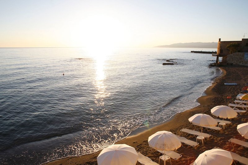 Glaros Beach Hotel 6