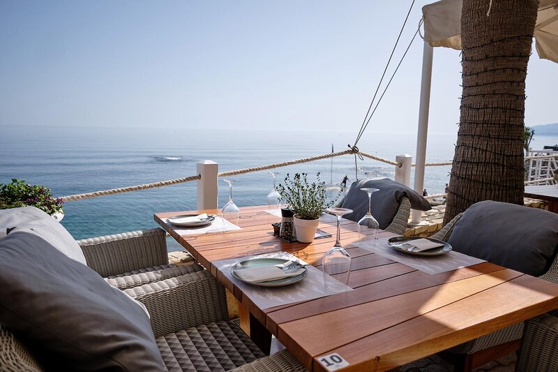 Glaros Beach Hotel 56