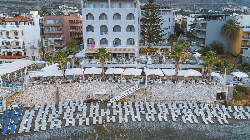 Glaros Beach Hotel 9