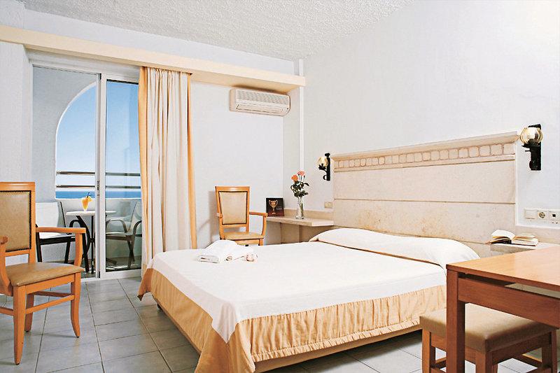 Glaros Beach Hotel 10