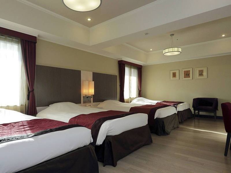 Hotel Monterey La Soeur Osaka 38 - Room Example