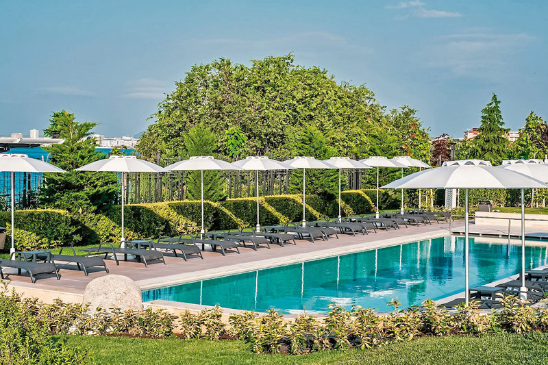 Voya Beach Resort 11