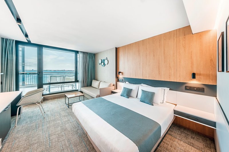 Voya Beach Resort 4