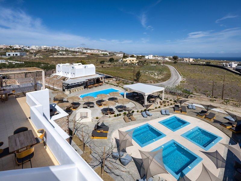 Aelia Luxury Suites 6