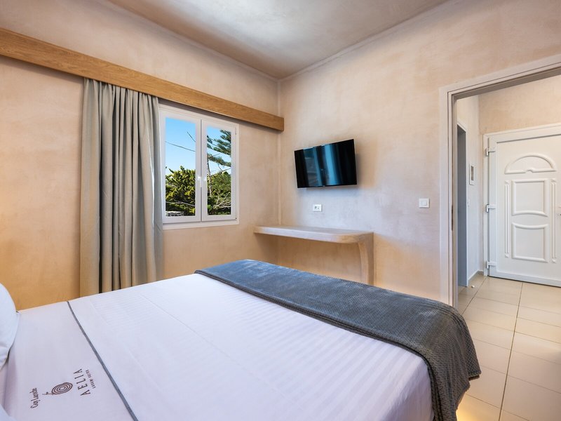 Aelia Luxury Suites 30