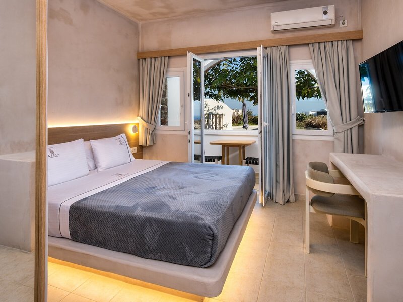 Aelia Luxury Suites 39