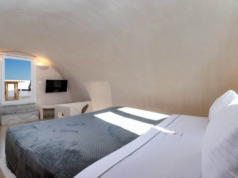 Aelia Luxury Suites 44