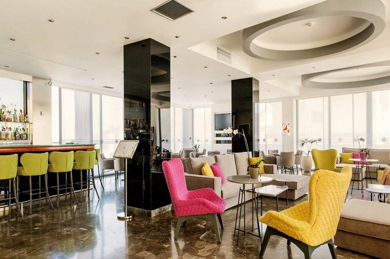 Semiramis City Hotel 8