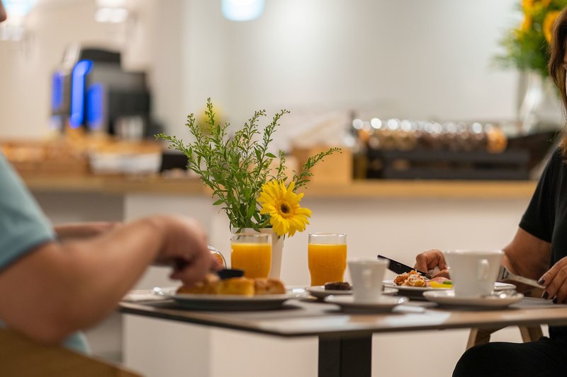 Pure Hotel by Athens Prime Hotels 9
