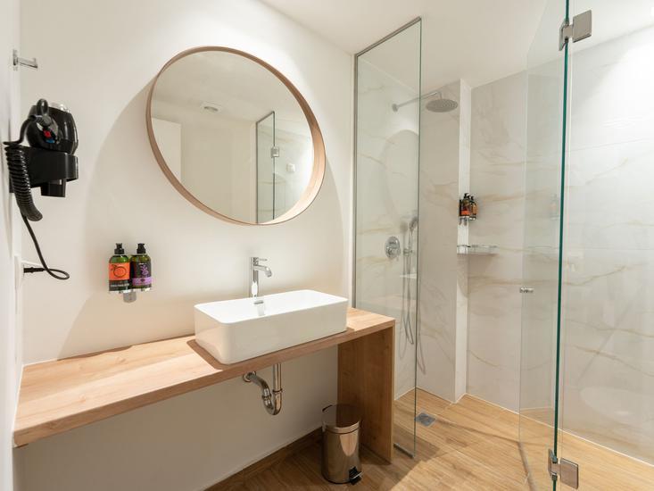 Pure Hotel by Athens Prime Hotels 6