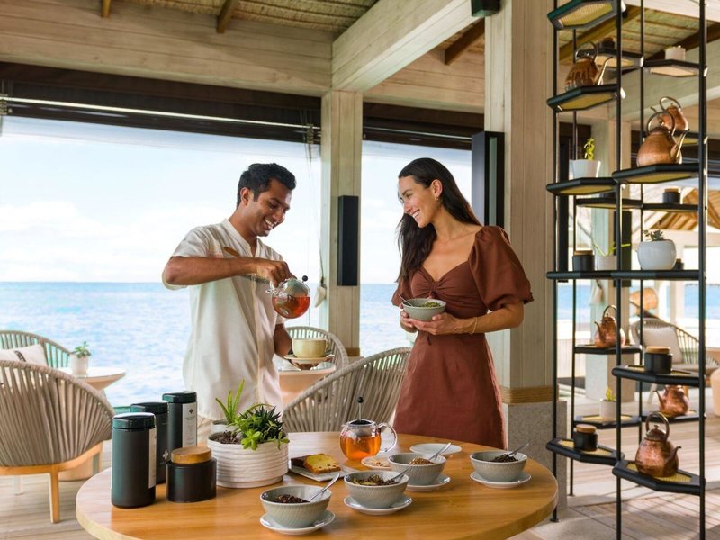 Hilton Maldives Amingiri Resort & Spa 16