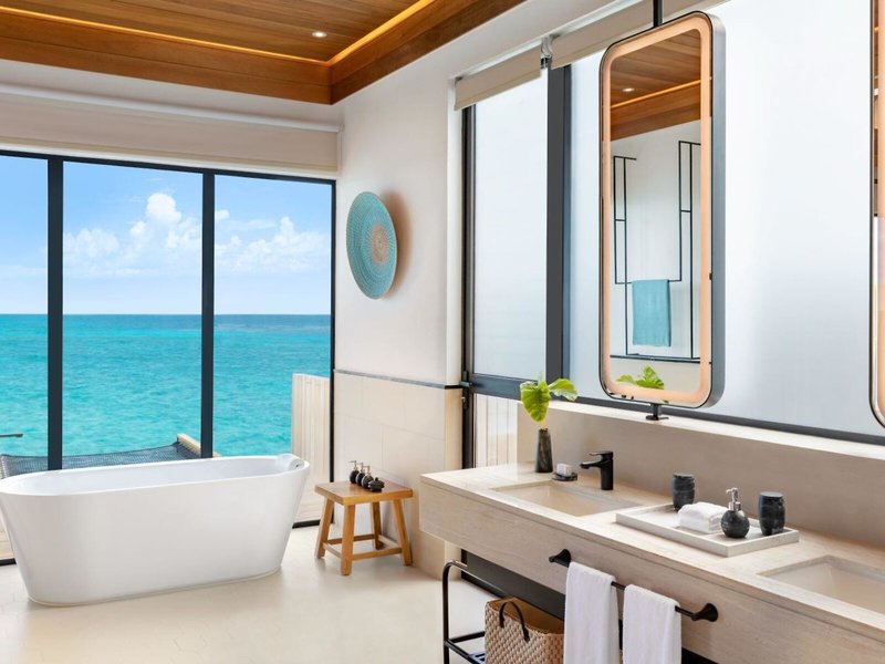 Hilton Maldives Amingiri Resort & Spa 41