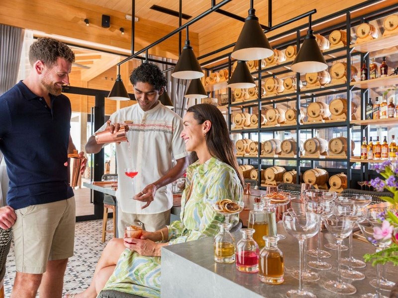 Hilton Maldives Amingiri Resort & Spa 9