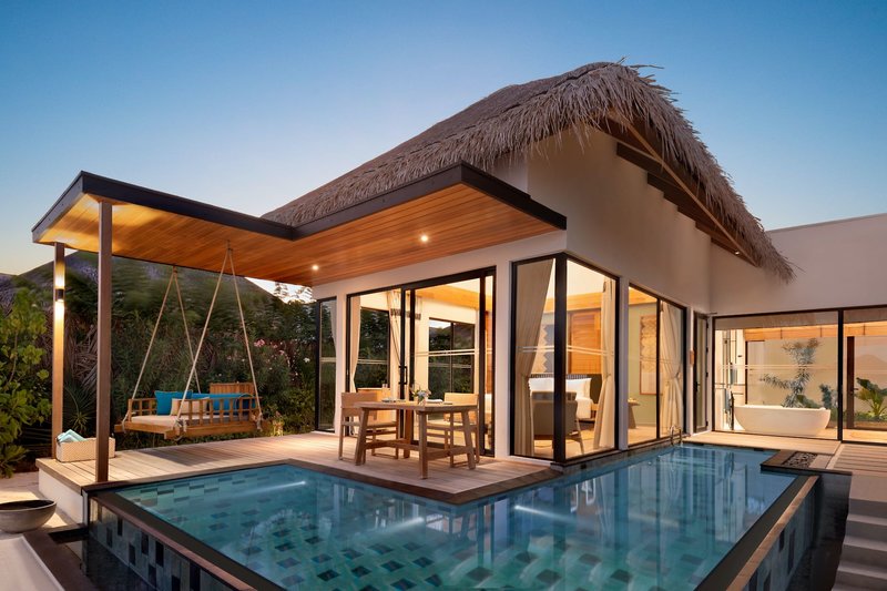 Hilton Maldives Amingiri Resort & Spa 12