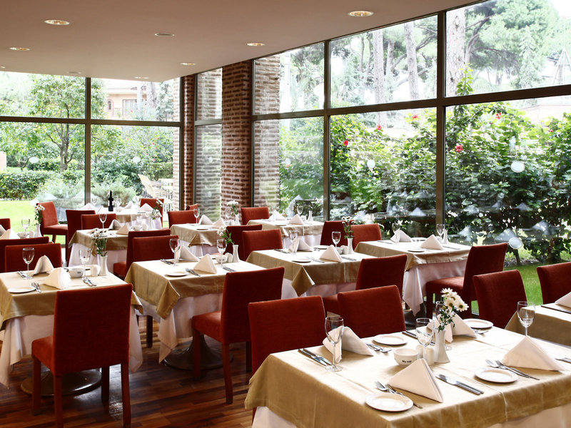 Gloria Verde Resort 18 - Restaurant