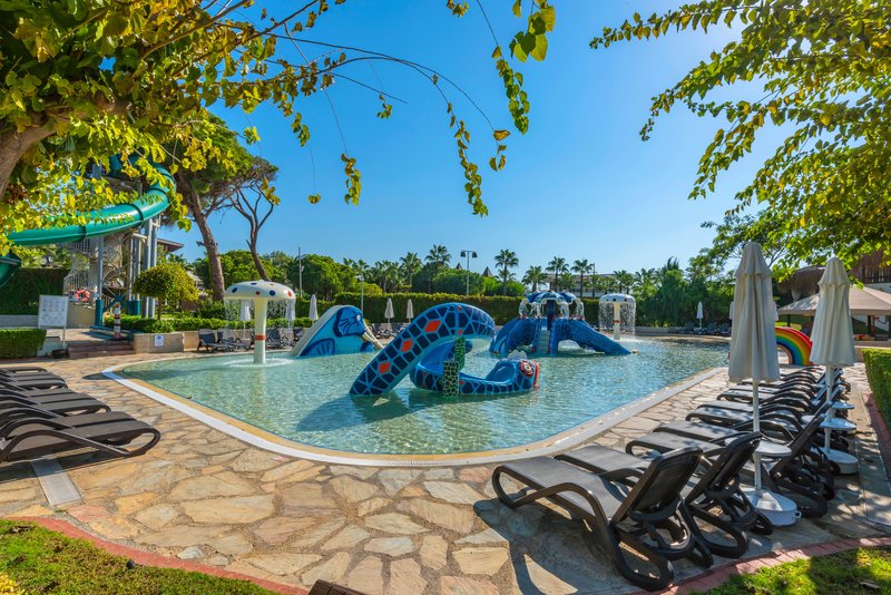 Gloria Verde Resort 6