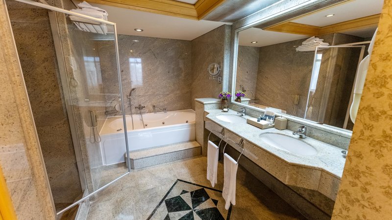 Gloria Verde Resort 175