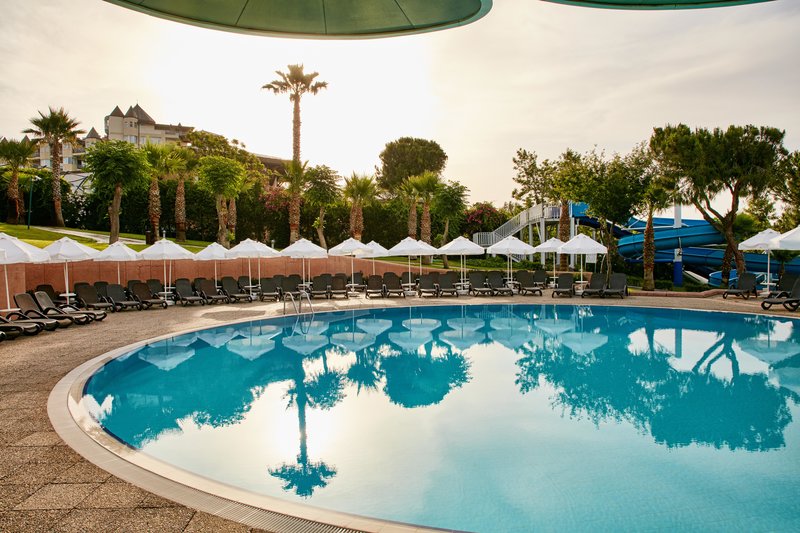 Gloria Verde Resort 12