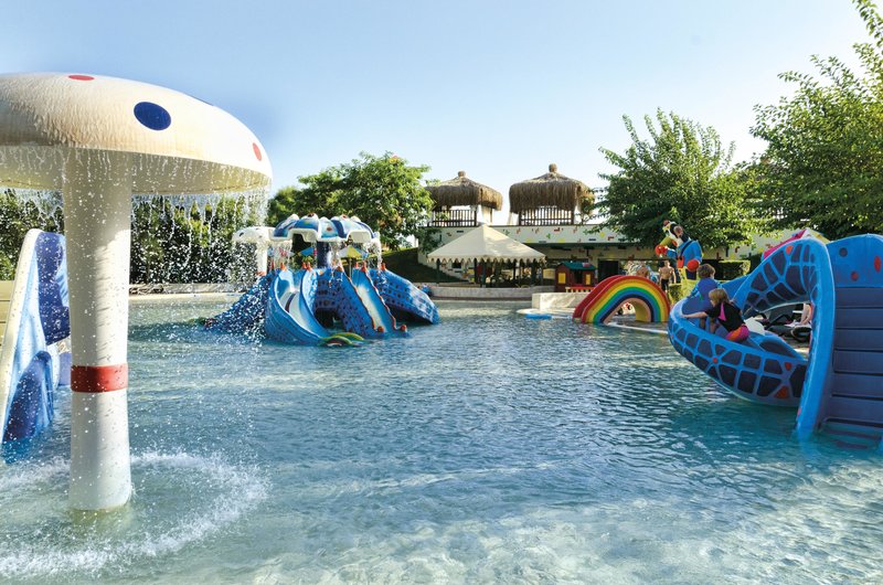 Gloria Verde Resort 81