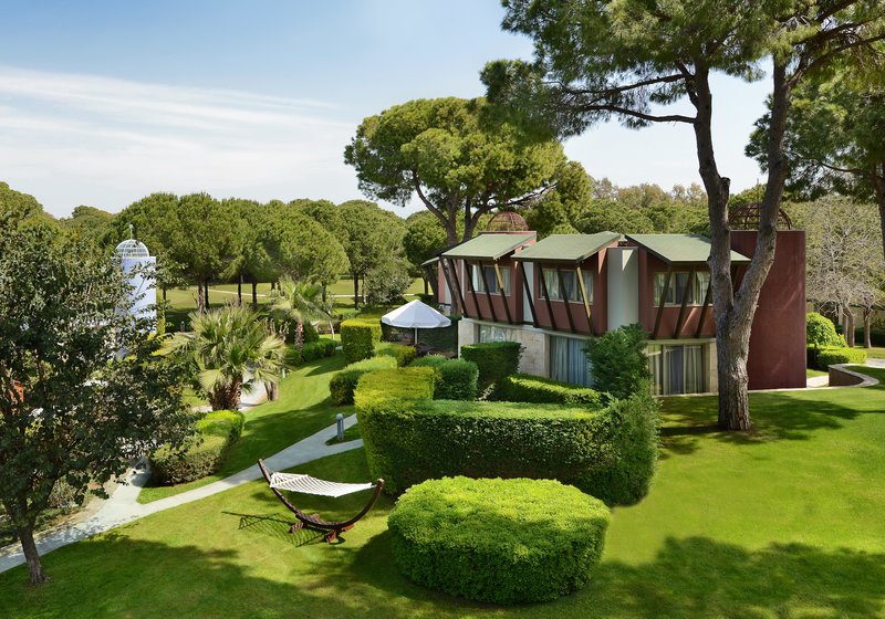 Gloria Verde Resort 129