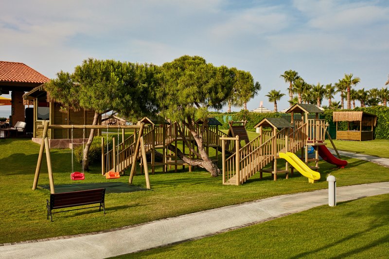 Gloria Verde Resort 264