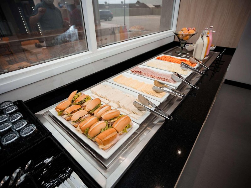 Ibis Budget Capao Bonito 10 - Restaurant