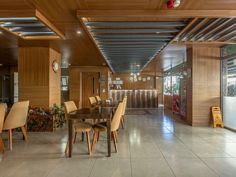 Seven City Hotel 10