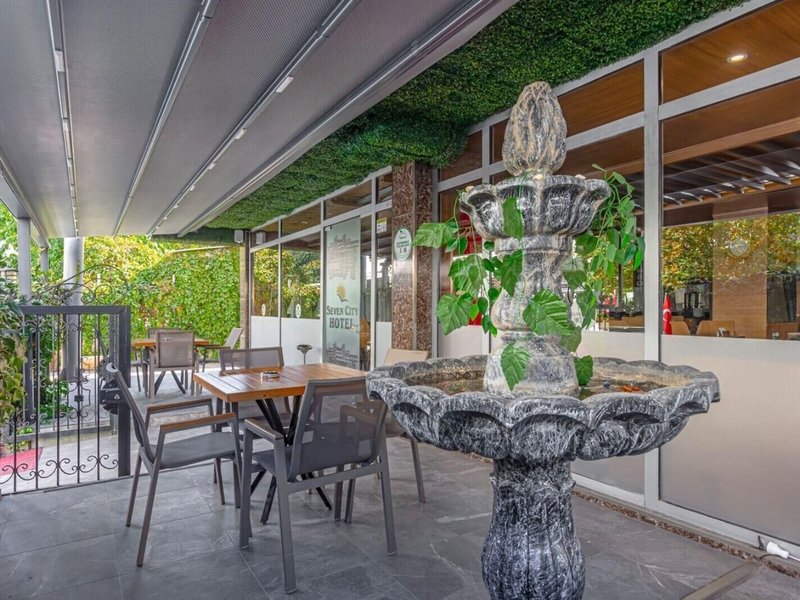 Seven City Hotel 21