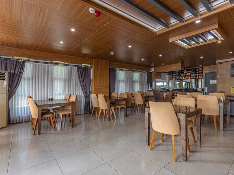 Seven City Hotel 26