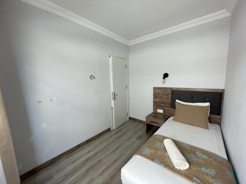Seven City Hotel 47