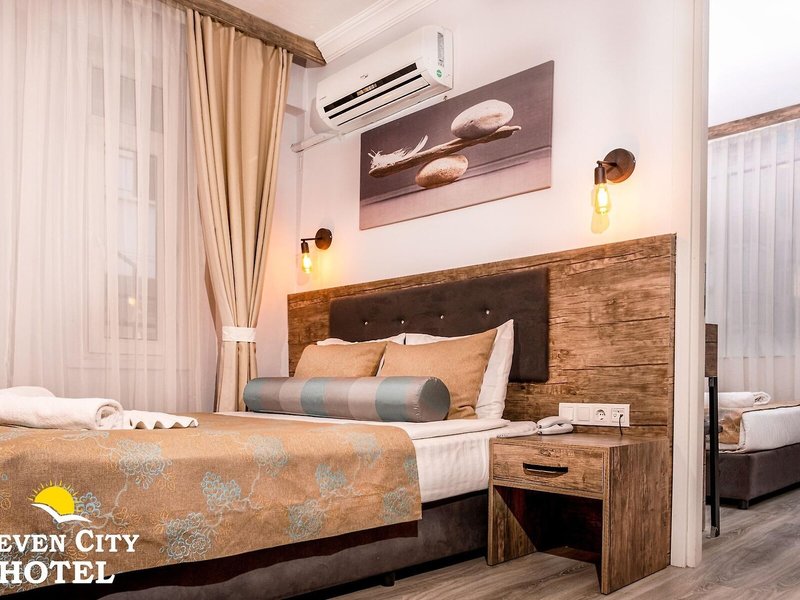 Seven City Hotel 49