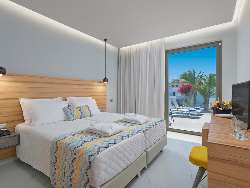 Avra Beach Resort Hotel & Bungalows 3