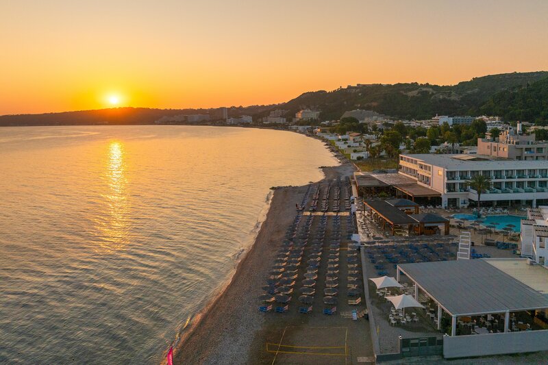 Avra Beach Resort Hotel & Bungalows 14