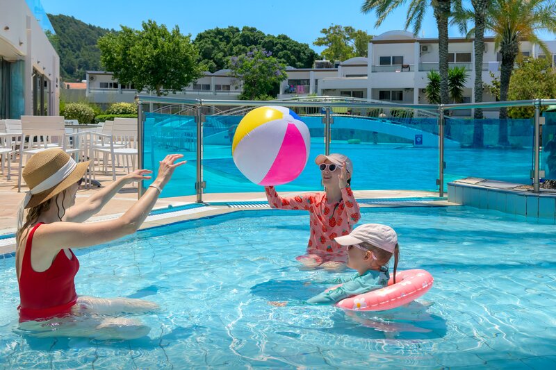 Avra Beach Resort Hotel & Bungalows 18