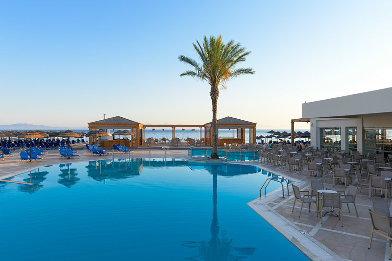 Avra Beach Resort Hotel & Bungalows 64