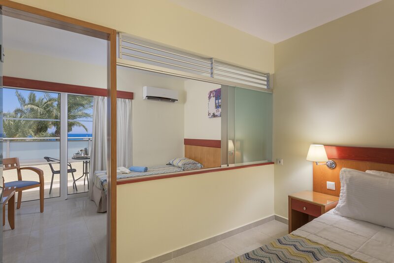 Avra Beach Resort Hotel & Bungalows 16